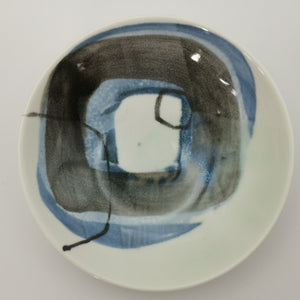 Small shallow dish