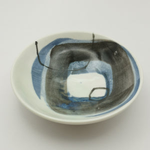 Small shallow dish